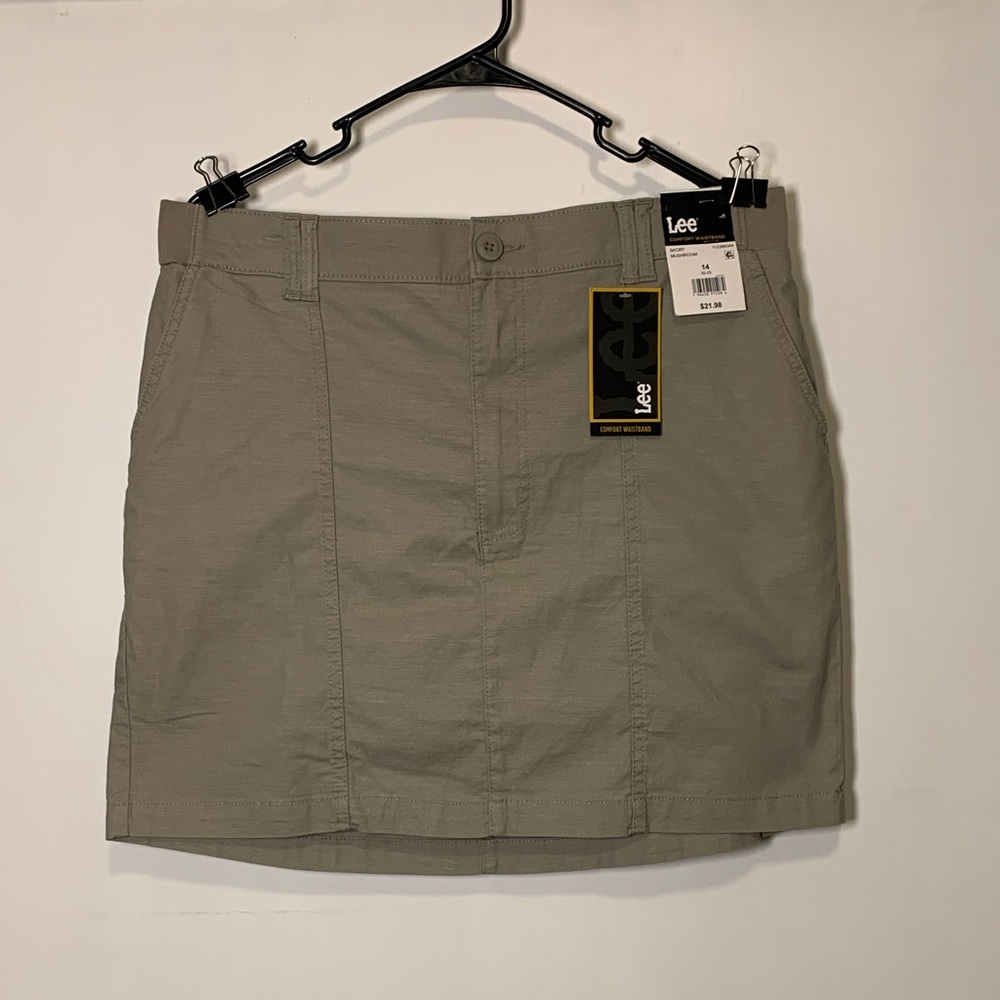 Lee Comfort‎ Waistband Skort NWT Size 14 Khaki
